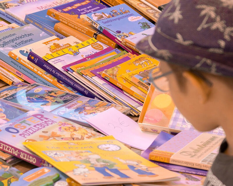 Thema: B&uuml;cher-flohmarkt auf dem Kids Campus